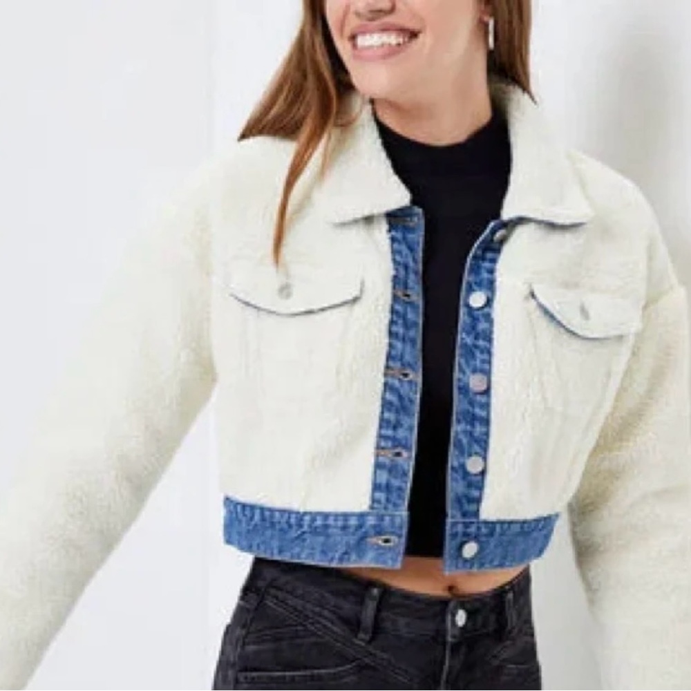 Pacsun Sherpa Cropped Jacket